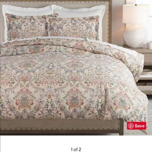 Pottery Barn Ivana Duvet Cover & Matching shams